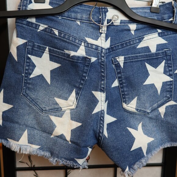 YMI Blue Starrt Star Stars Jean Shorts Size 3/26 Dream Authentic Denim - Picture 7 of 8
